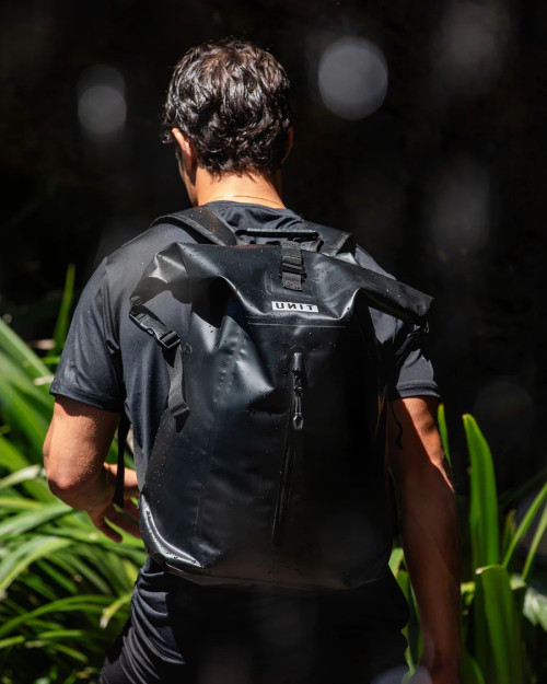 UNIT - TREK WATERPROOF BACKPACK BLACK